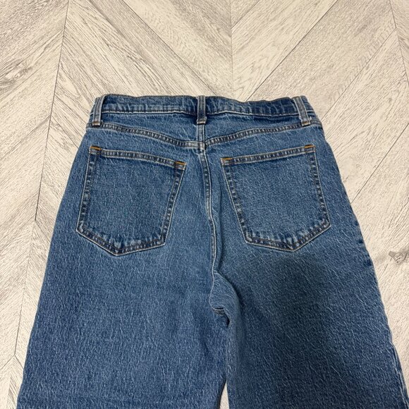 Abercrombie and Fitch | 90's Straight Ultra High Rise - Size 29 - Picture 5 of 11